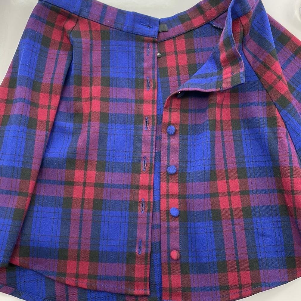 Forever 21 Plaid Mini Skater Skirt w/ Front Buttons - Picture 10 of 10